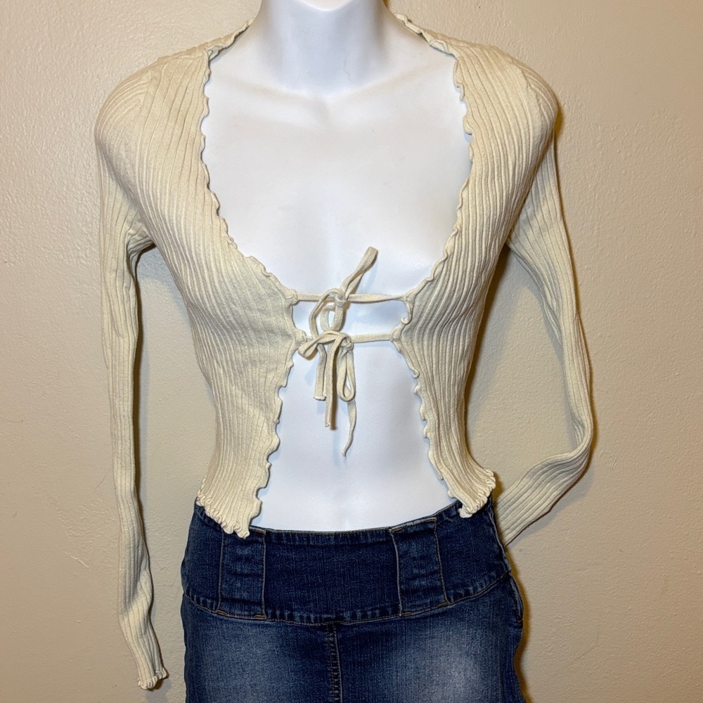 American Eagle Outfitters Ivory Ribbed Tie-Front Top